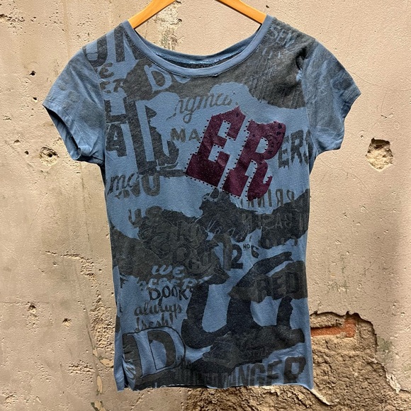 Vintage Ecko Red Women’s Slim Fit Metallic Logo Grunge Print Deadstock Tee Med M - Picture 1 of 4